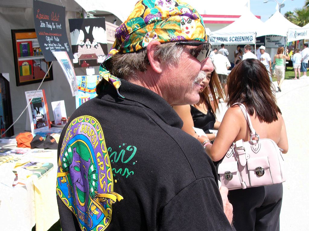 p1010449-2mardigrasguy.jpg