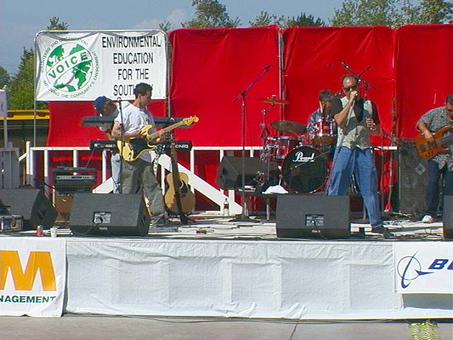 band2_stage