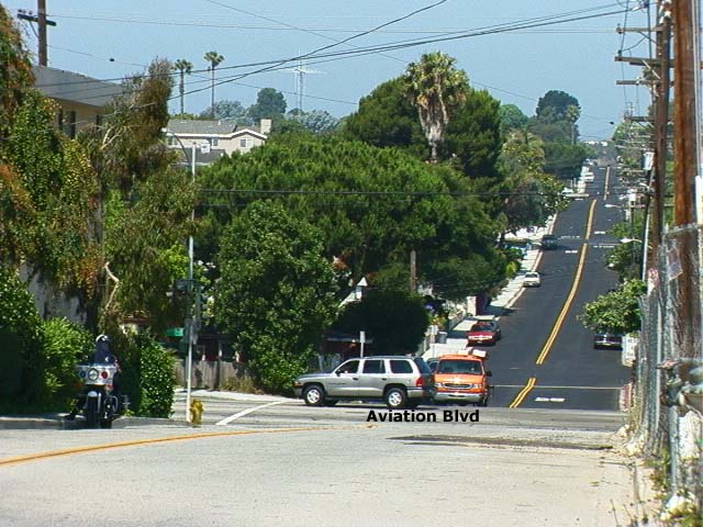 toward_aviation_blvd2