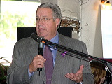 p1000889
